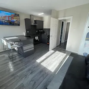 https://f-r-e-e-p-a-r-k-i-n-g-1-bedroom-apartment.hotelsin-chester.com
