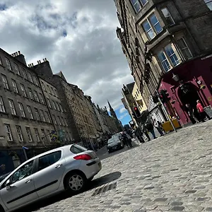 https://old-house-in-central-of-old-town.edinburghhotelsuk.org